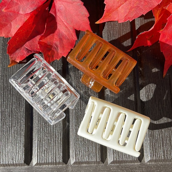 3 Trendy Claw Hair Clips - Picture 10 of 12